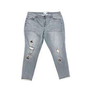 Lane Bryant Gray Distressed Mid-Rise Super Stretch Skinny Crop Jeans Size 22